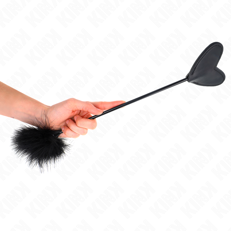 Plumeau Érotique avec Pagaie Coeur 31 cm - KINK - KINK IMPACT & TOUCH
