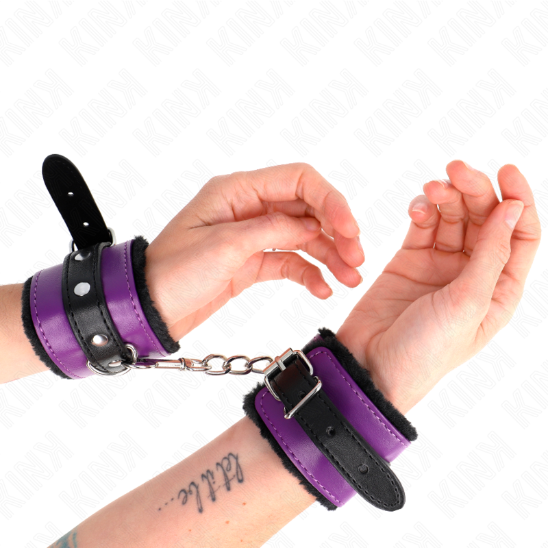 Menottes Rembourrées KINK Fourrure Premium Violet Noir - KINK - KINK WRIST RESTRAINT